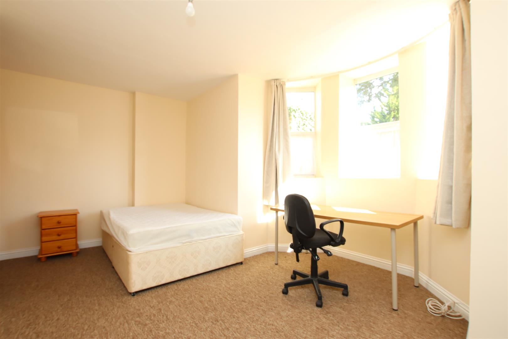 Newbridge Hill, Bath, BA1